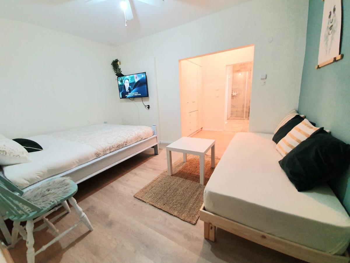 Sunshine Suite Boutique Only 5 Min Walk To The Beach - By Seaelo Eilat Exterior photo