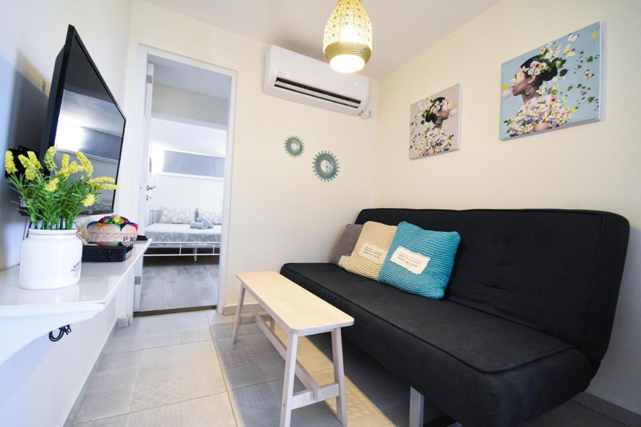 Sunshine Suite Boutique Only 5 Min Walk To The Beach - By Seaelo Eilat Exterior photo