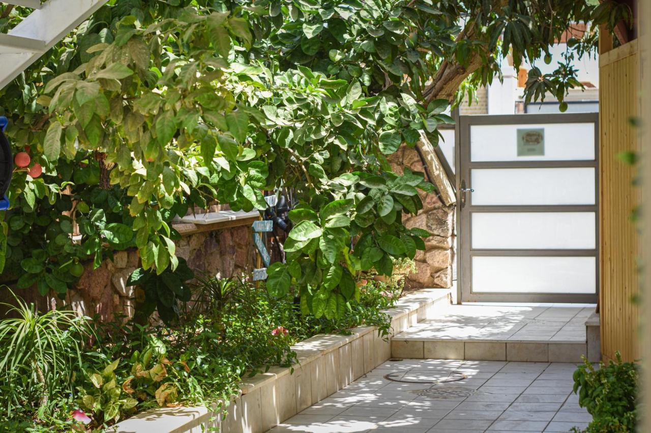 Sunshine Suite Boutique Only 5 Min Walk To The Beach - By Seaelo Eilat Exterior photo
